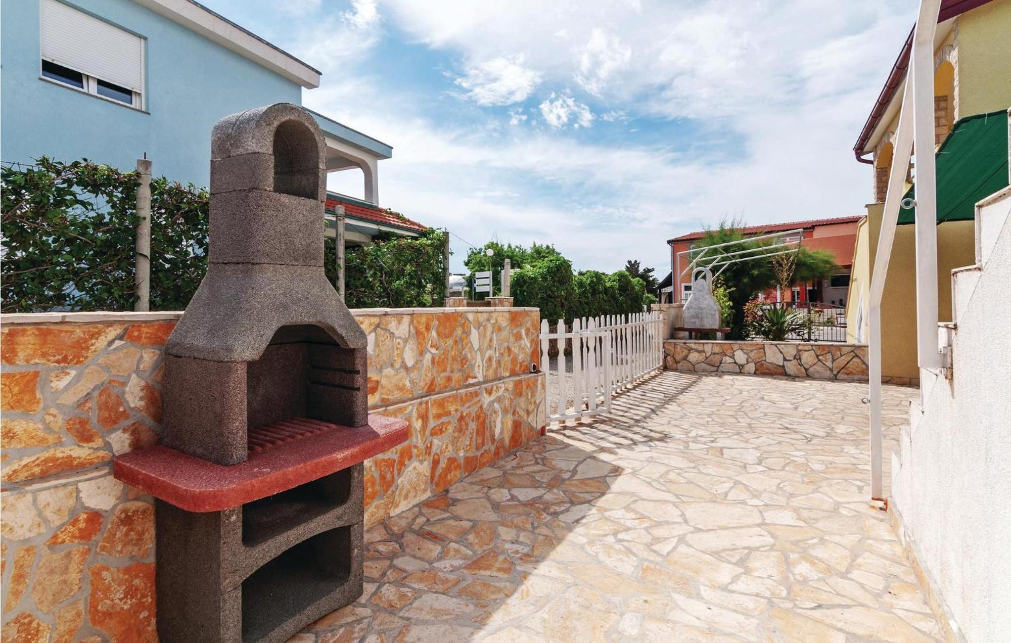 Beautiful Apartment In Vir With Wifi Exterior photo